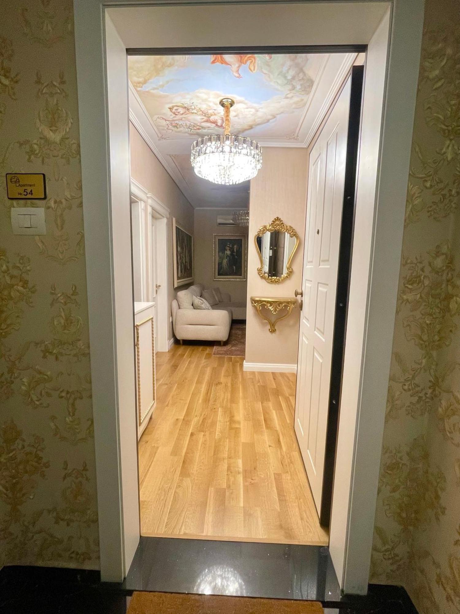 Deoni Luxury Apartment *