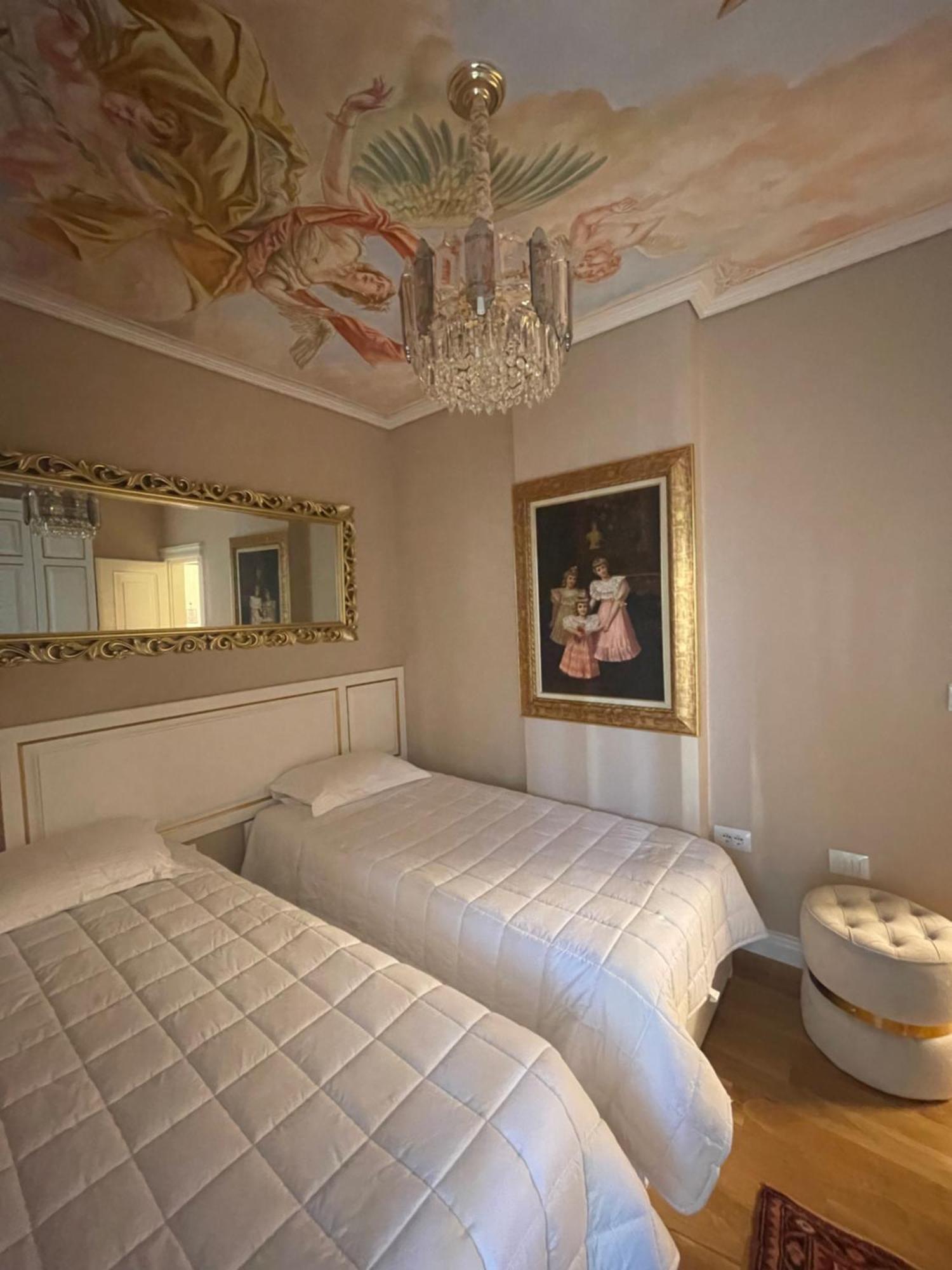 Deoni Luxury Apartment Tirana